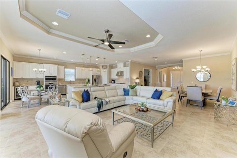 House in Lakewood Ranch, Florida 3 bedrooms, 281.03 sq.m. № 1546157 - photo 16