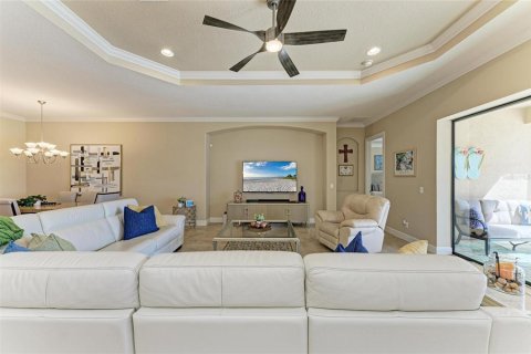 House in Lakewood Ranch, Florida 3 bedrooms, 281.03 sq.m. № 1546157 - photo 14