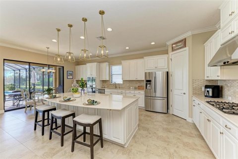 House in Lakewood Ranch, Florida 3 bedrooms, 281.03 sq.m. № 1546157 - photo 17