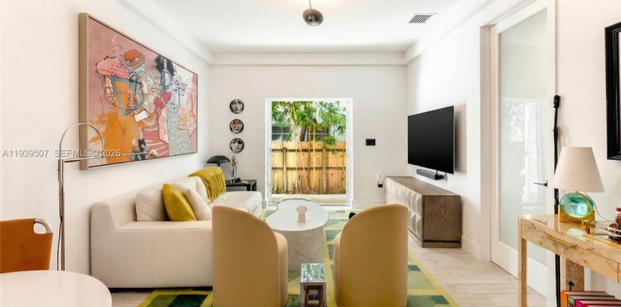 Кондоминиум с 2 спальнями в Майами-Бич, Флорида № 1996978