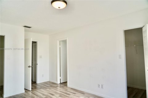 Villa ou maison à vendre à Weston, Floride: 3 chambres, 128.76 m2 № 1976590 - photo 5