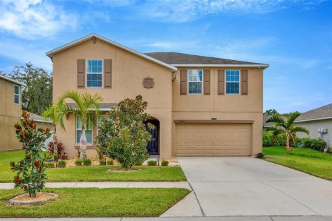 Casa en venta en Gibsonton, Florida, 6 dormitorios, 312.34 m2 № 1879663 - foto 1