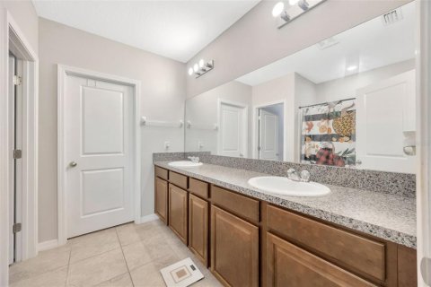 Casa en venta en Gibsonton, Florida, 6 dormitorios, 312.34 m2 № 1879663 - foto 25