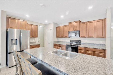 Casa en venta en Gibsonton, Florida, 6 dormitorios, 312.34 m2 № 1879663 - foto 14