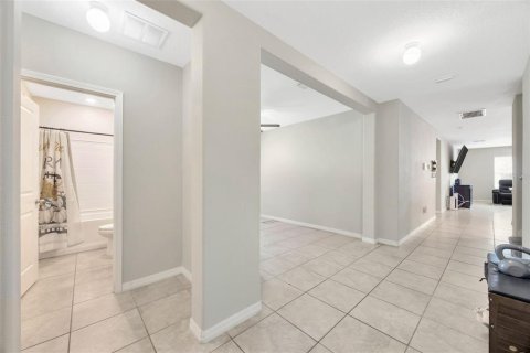 Casa en venta en Gibsonton, Florida, 6 dormitorios, 312.34 m2 № 1879663 - foto 7