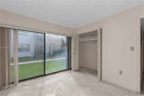 Copropriété à vendre à Pinecrest, Floride: 3 chambres, 100.89 m2 № 1943619 - photo 17