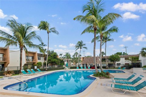 Copropriété à vendre à Pinecrest, Floride: 3 chambres, 100.89 m2 № 1943619 - photo 25
