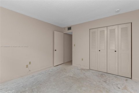 Copropriété à vendre à Pinecrest, Floride: 3 chambres, 100.89 m2 № 1943619 - photo 19