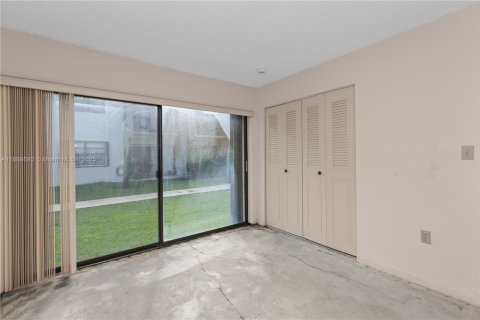 Copropriété à vendre à Pinecrest, Floride: 3 chambres, 100.89 m2 № 1943619 - photo 14