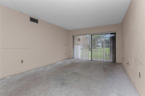 Copropriété à vendre à Pinecrest, Floride: 3 chambres, 100.89 m2 № 1943619 - photo 5