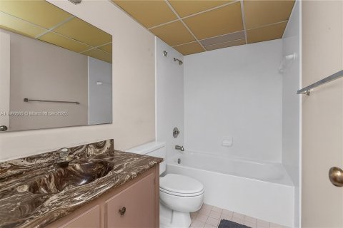 Copropriété à vendre à Pinecrest, Floride: 3 chambres, 100.89 m2 № 1943619 - photo 20