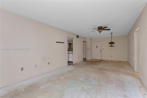 Copropriété à vendre à Pinecrest, Floride: 3 chambres, 100.89 m2 № 1943619 - photo 7