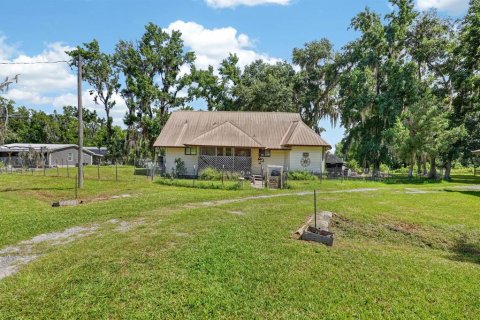 House in Crescent City, Florida 3 bedrooms, 88.81 sq.m. № 2198754 - photo 5