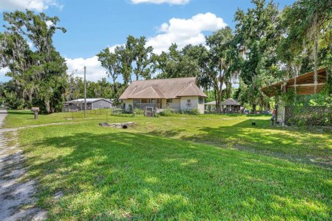 House in Crescent City, Florida 3 bedrooms, 88.81 sq.m. № 2198754 - photo 4