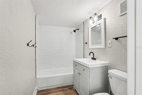 House in Holiday, Florida 3 bedrooms, 116.69 sq.m. № 2107425 - photo 11