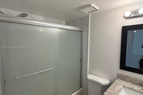 Copropriété à vendre à Tamarac, Floride: 2 chambres, 92.9 m2 № 1891179 - photo 21