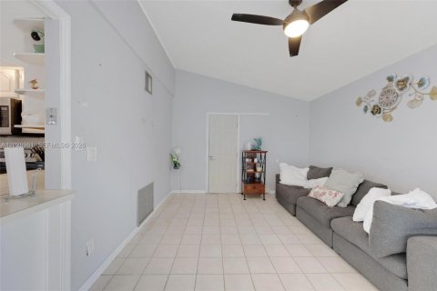 Villa ou maison à vendre à Marathon, Floride: 4 chambres, 134.52 m2 № 2244280 - photo 18
