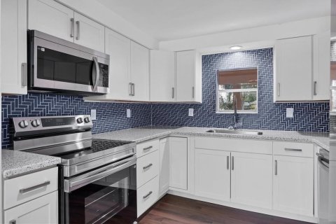 Villa ou maison à vendre à Bradenton, Floride: 2 chambres, 107.12 m2 № 1844284 - photo 6