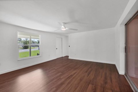 Villa ou maison à vendre à Bradenton, Floride: 2 chambres, 107.12 m2 № 1844284 - photo 4