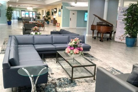 Купить кондоминиум в Санрайз, Флорида 2 спальни, 73.39м2, № 1967483 - фото 15