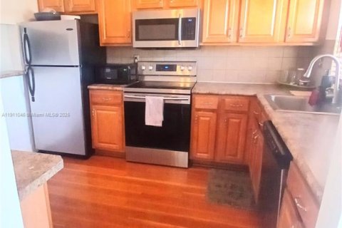 Купить кондоминиум в Санрайз, Флорида 2 спальни, 73.39м2, № 1967483 - фото 6