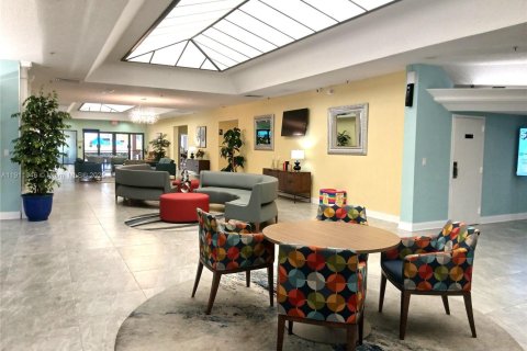 Купить кондоминиум в Санрайз, Флорида 2 спальни, 73.39м2, № 1967483 - фото 16