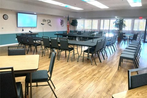 Купить кондоминиум в Санрайз, Флорида 2 спальни, 73.39м2, № 1967483 - фото 23