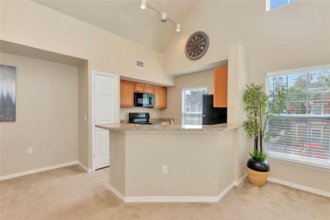 Copropriété à vendre à Sarasota, Floride: 2 chambres, 122.26 m2 № 2149555 - photo 7