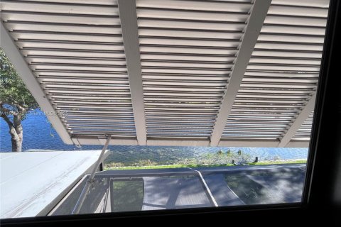 Adosado en alquiler en Pembroke Pines, Florida, 3 dormitorios, 155.33 m2 № 1979076 - foto 26