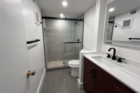 Adosado en alquiler en Pembroke Pines, Florida, 3 dormitorios, 155.33 m2 № 1979076 - foto 15