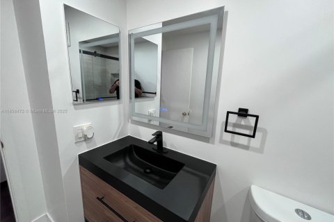 Adosado en alquiler en Pembroke Pines, Florida, 3 dormitorios, 155.33 m2 № 1979076 - foto 18