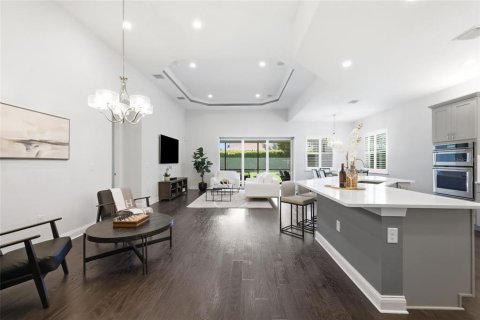 House in Orlando, Florida 4 bedrooms, 213.49 sq.m. № 2237521 - photo 8