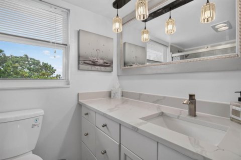 Condo in Pompano Beach, Florida, 3 bedrooms  № 2383291 - photo 18