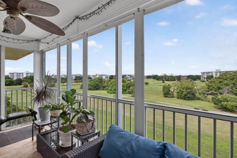 Condo in Pompano Beach, Florida, 3 bedrooms  № 2383291 - photo 22