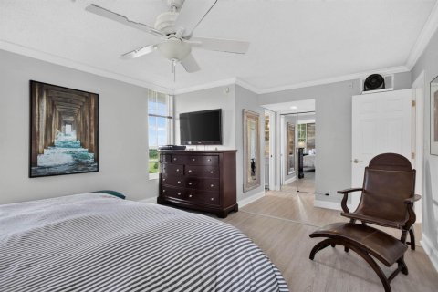 Condo in Pompano Beach, Florida, 3 bedrooms  № 2383291 - photo 17