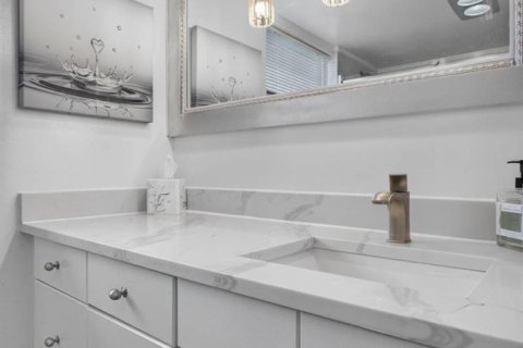 Condo in Pompano Beach, Florida, 3 bedrooms  № 2383291 - photo 19
