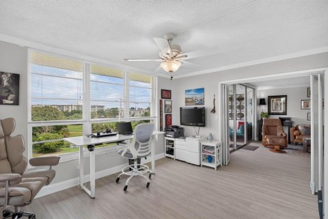 Condo in Pompano Beach, Florida, 3 bedrooms  № 2383291 - photo 15