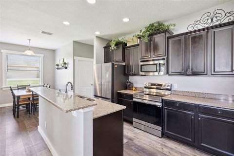 Casa en venta en Clermont, Florida, 5 dormitorios, 327.02 m2 № 2198971 - foto 23