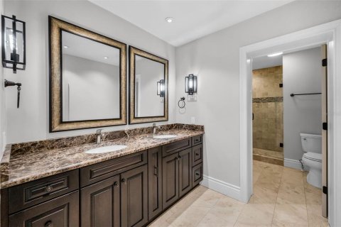 Casa en venta en Saint Petersburg, Florida, 5 dormitorios, 265.05 m2 № 1746555 - foto 26