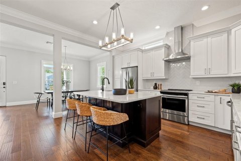 Villa ou maison à vendre à Saint Petersburg, Floride: 4 chambres, 231.42 m2 № 1586709 - photo 8