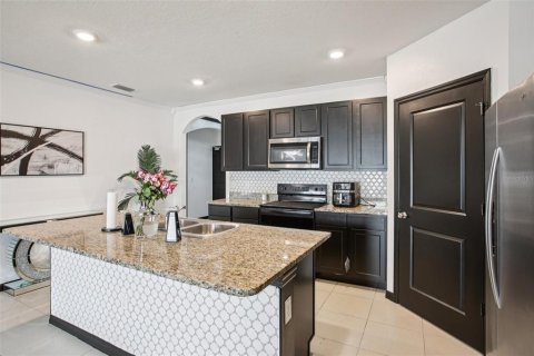 House in Riverview, Florida 4 bedrooms, 171.5 sq.m. № 1751909 - photo 13