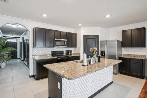 House in Riverview, Florida 4 bedrooms, 171.5 sq.m. № 1751909 - photo 9