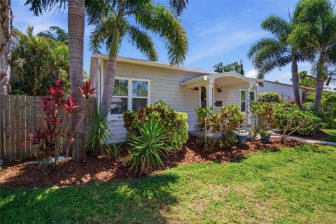 Villa ou maison à vendre à Saint Petersburg, Floride: 4 chambres, 189.52 m2 № 2426980 - photo 9