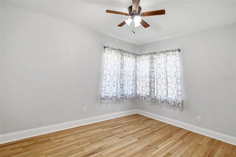 Villa ou maison à vendre à Saint Petersburg, Floride: 4 chambres, 189.52 m2 № 2426980 - photo 24