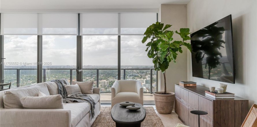 Condo in Miami, Florida, 3 bedrooms  № 1713926