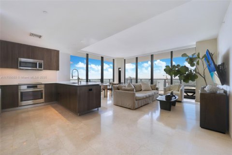 Condo in Miami, Florida, 3 bedrooms  № 1713926 - photo 4