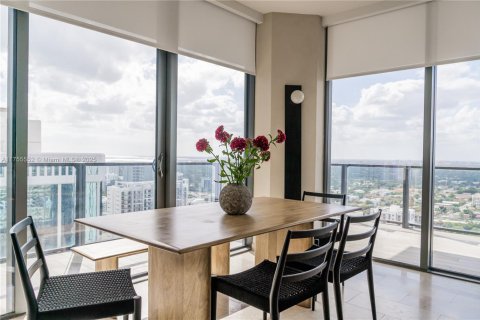 Condo in Miami, Florida, 3 bedrooms  № 1713926 - photo 3