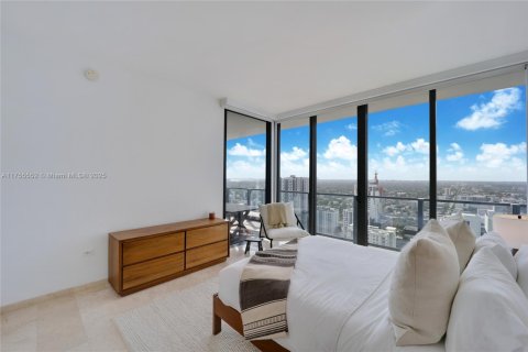 Condo in Miami, Florida, 3 bedrooms  № 1713926 - photo 12