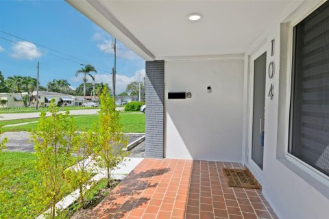 Casa en venta en Hallandale Beach, Florida, 3 dormitorios, 142.33 m2 № 2055980 - foto 24