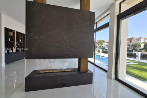 House in Lighthouse Point, Florida 5 bedrooms № 1994949 - photo 6